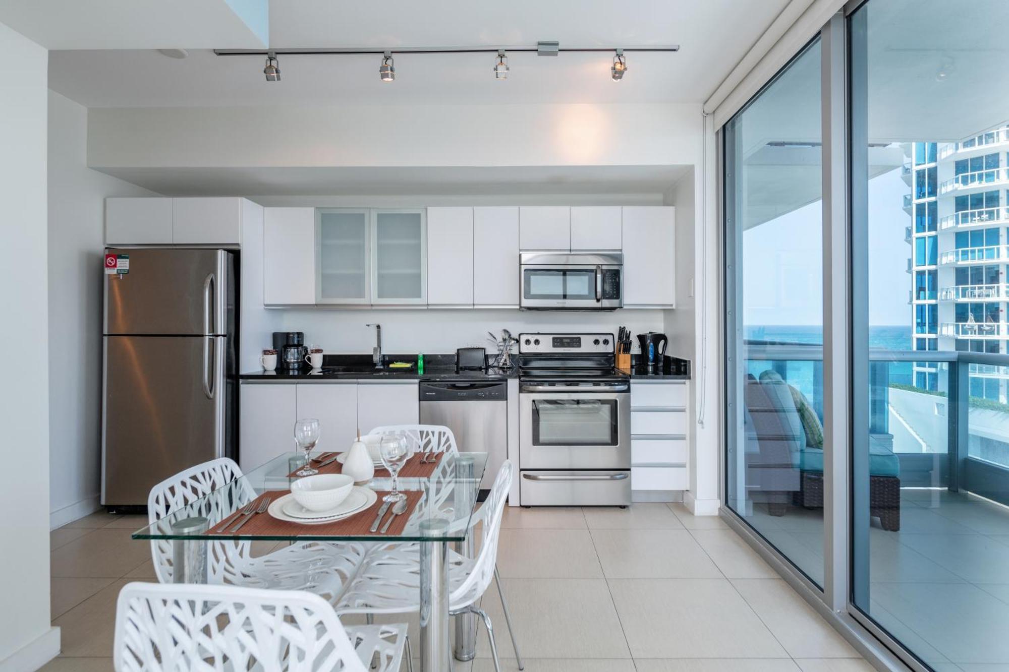 Bluebird Suites Monte Carlo Miami Beach Chambre photo